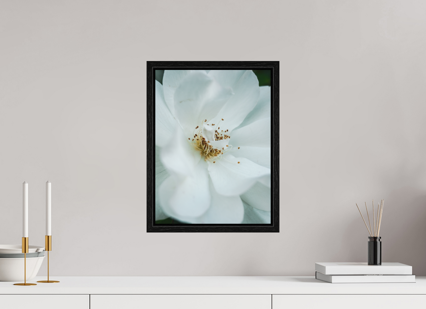 30 x 40 cm, Floater Frame White camelia